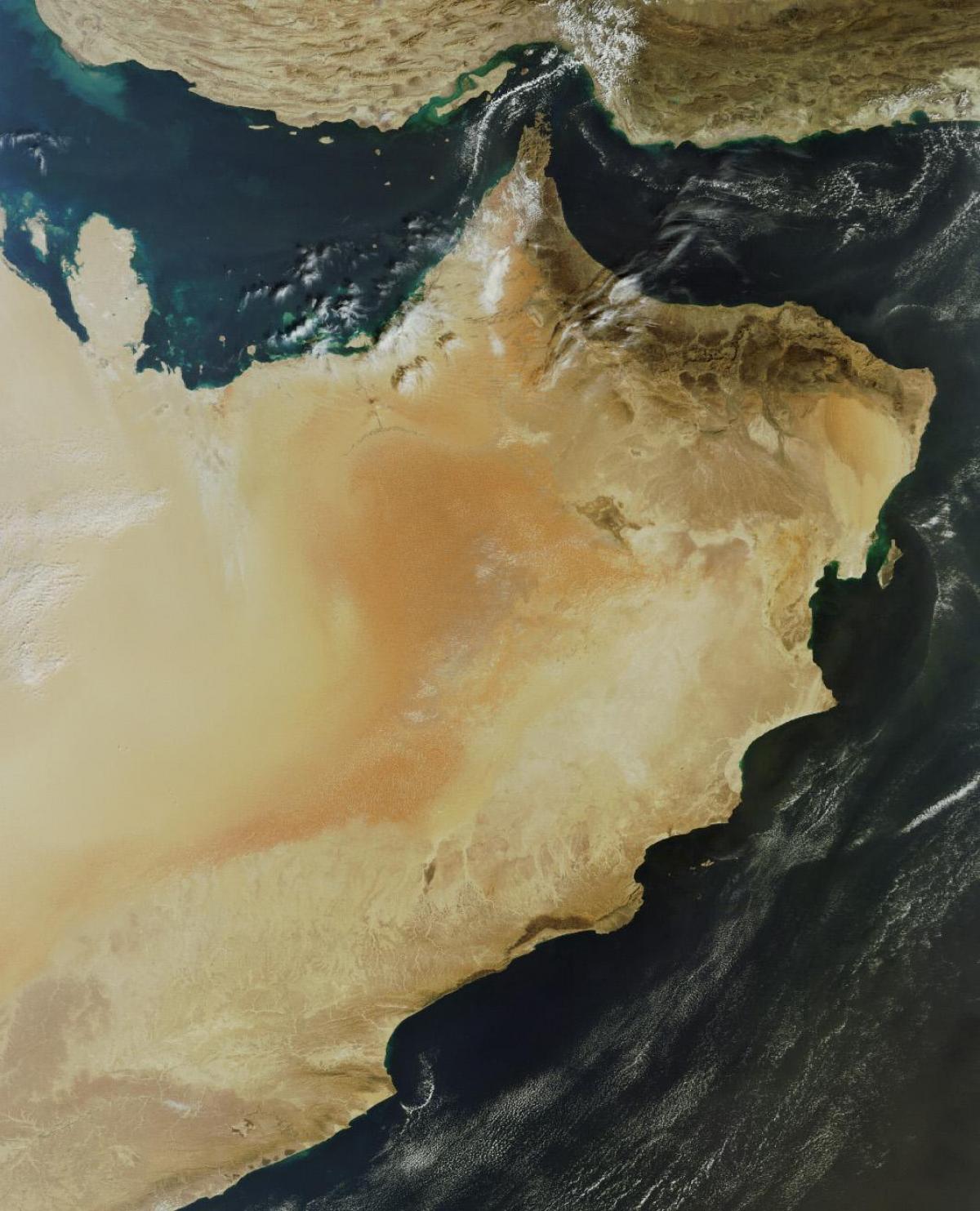 mapa Ománu satelitní